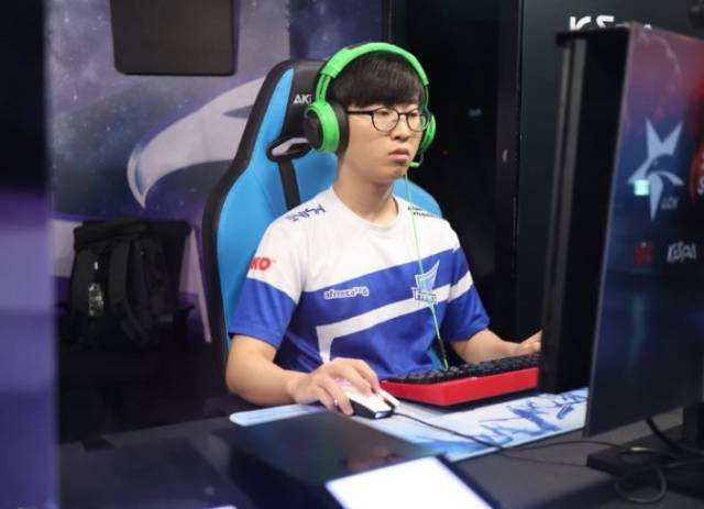 丁俊晖仍是 丁俊晖仍是