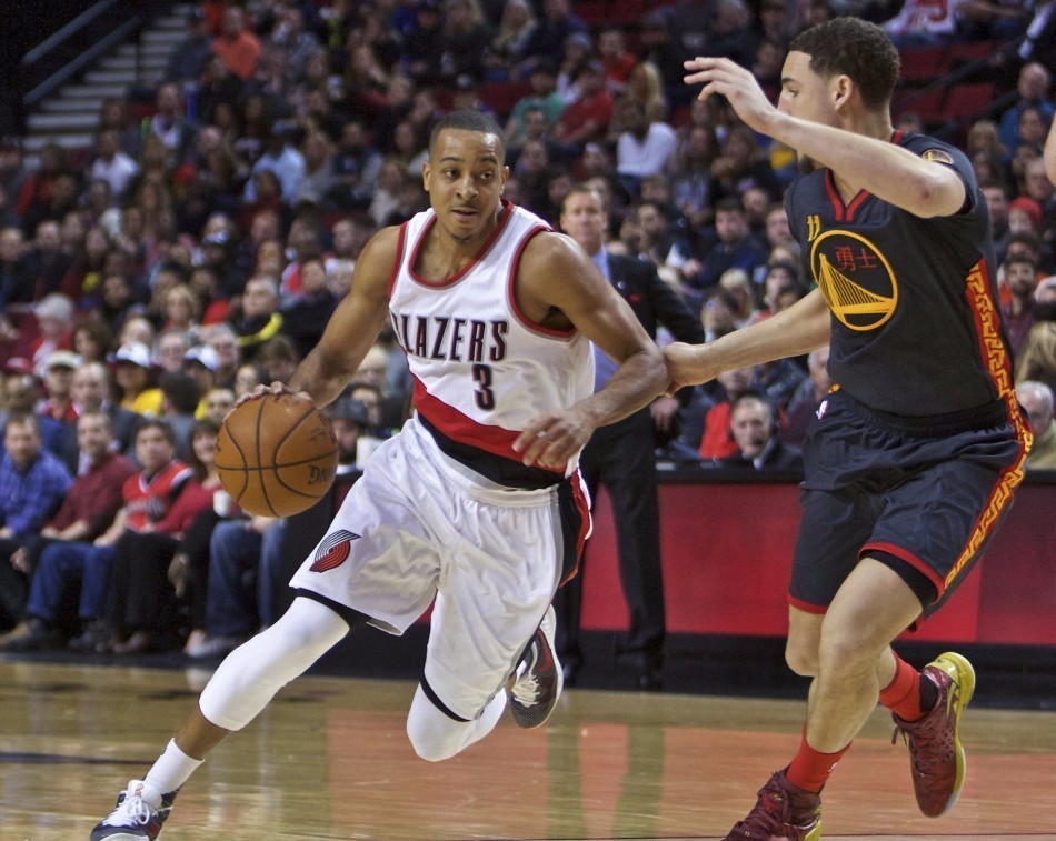 相比之下 相比之下