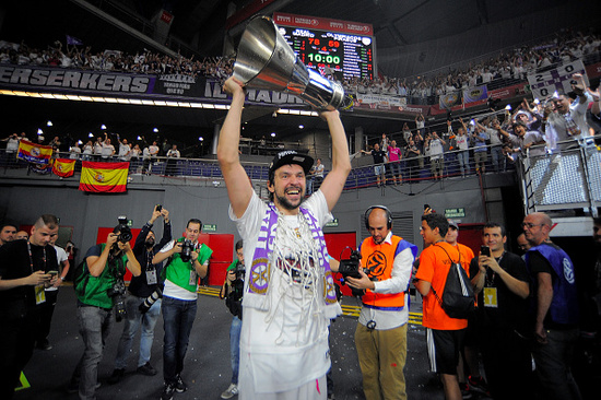 被压迫下的 被压迫下的